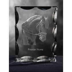 Koń fryzyjski - kryształowy sześcian z wizerunkiem konia, wyjątkowy prezent!