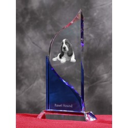 Basset Hound. Figurina di cristallo con un immagine di cane.