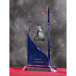 American Warmblood. Figurina di cristallo con un immagine di cavallo.