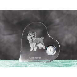 Cairn Terrier- Kristalluhr in Form eines Herzens mit dem Bild eines reinrassigen Hundes.