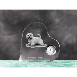 Norwich Terrier- Kristalluhr in Form eines Herzens mit dem Bild eines reinrassigen Hundes.
