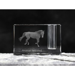 American Saddlebred - kryształowy stojak na długopis z wizerunkiem konia, pamiątka, dekoracja, kolekcja.